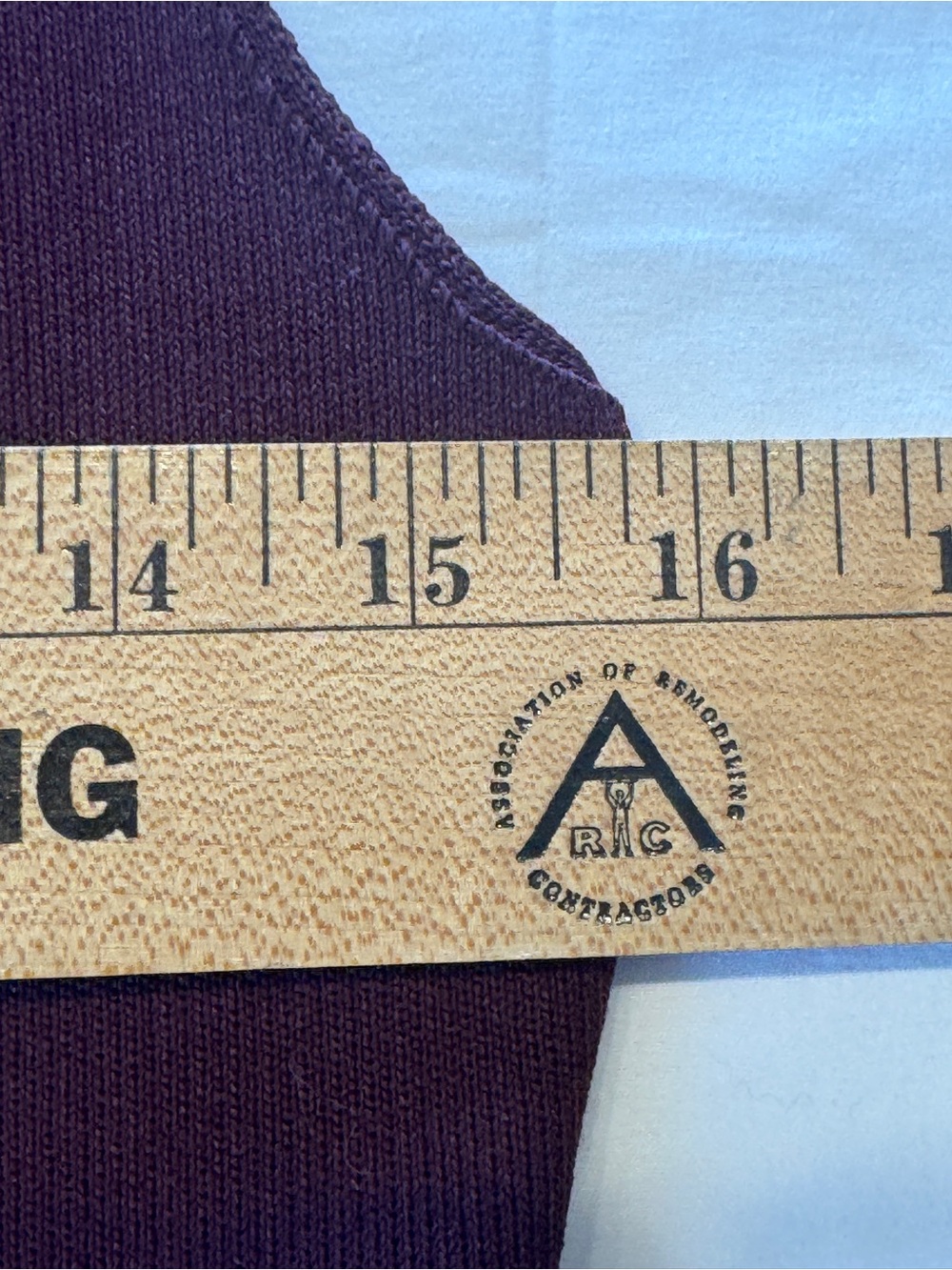 Plum sweater vest with gold buttons - Picture 6 of 7